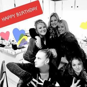 Meet your Posher, Amber